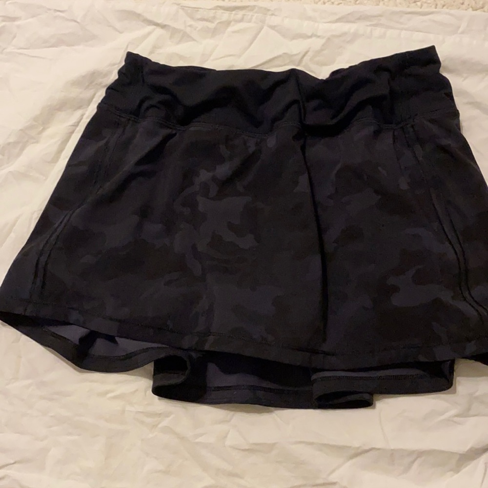 black camo lululemon tennis skirt